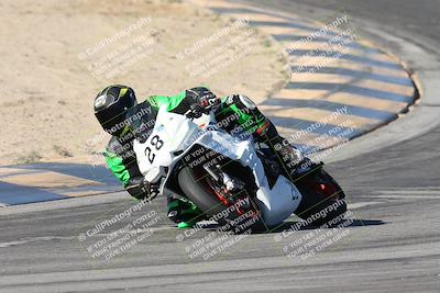 media/Dec-07-2025-CVMA (Sun) [[3e7d2de5dc]]/Race 7-Formula Lightweight Twins Shootout/